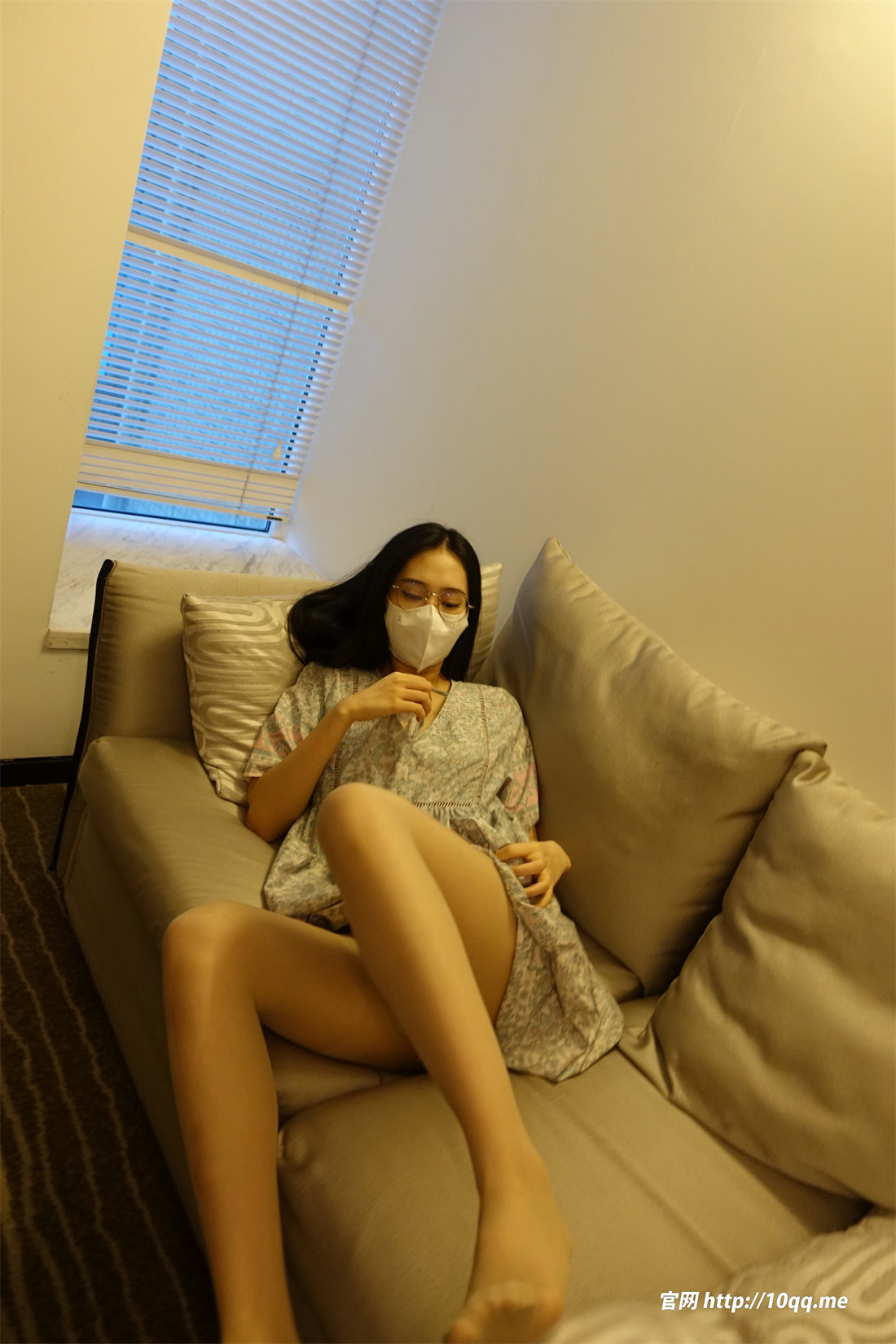 rosi口罩美女写真